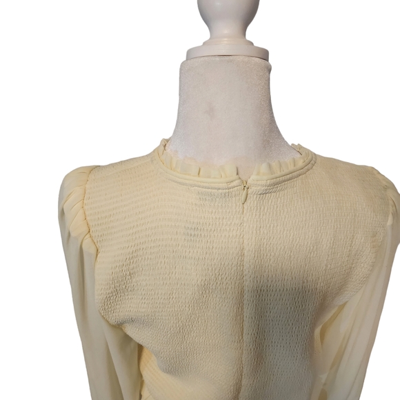 NEW Aritzia | Wilfred Tempest Blouse Smocked Chiffon Blouse in Whipped Butter - Picture 11 of 15